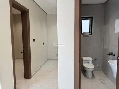 فيلا 357 متر مربع شمالية غربية على شارع 18م أحد، الدمام