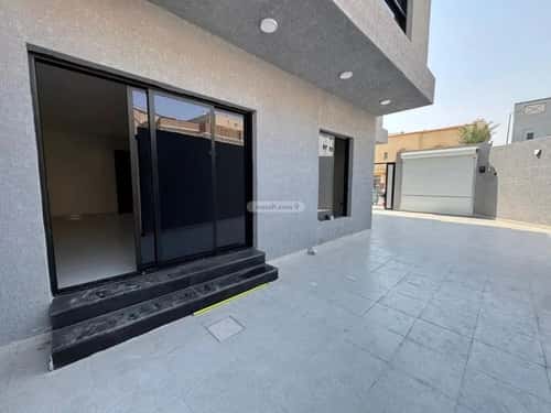 Villa 300 SQM Facing North West on 18m Width Street Uhod, Aldammam