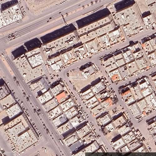 فيلا 300 متر مربع شمالية غربية على شارع 18م أحد، الدمام