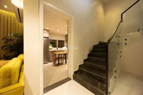 فيلا 250 متر مربع شمالية على شارع 15م النرجس، شمال الرياض، الرياض