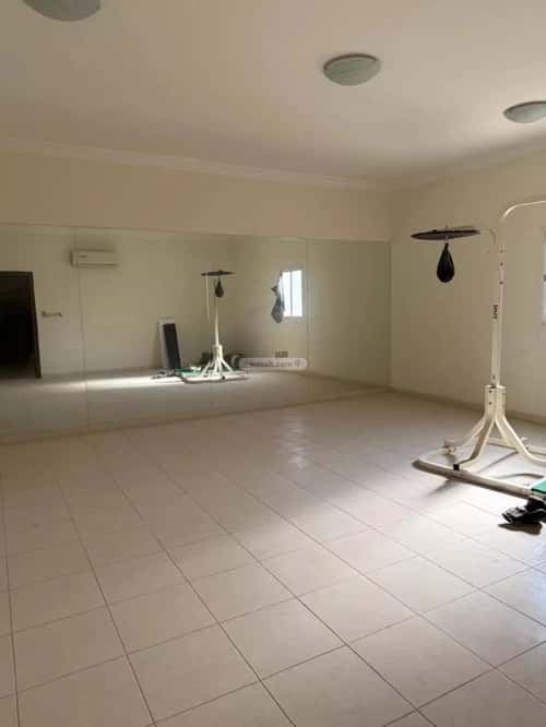 فيلا 546 متر مربع شمالية على شارع 15م الصحافة، شمال الرياض، الرياض