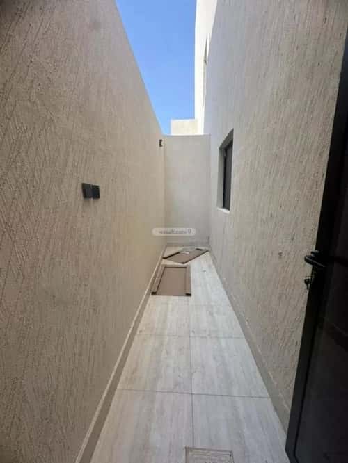 Floor 187 SQM with 4 Bedrooms Al-Janadriyah, East Riyadh, Riyadh