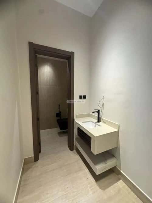Floor 187 SQM with 4 Bedrooms Al-Janadriyah, East Riyadh, Riyadh