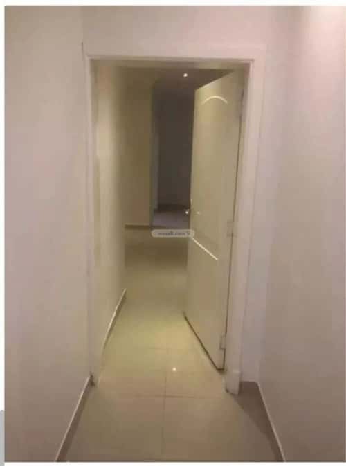 Apartment with 4 Bedrooms As-Sahafa, North Riyadh, Riyadh