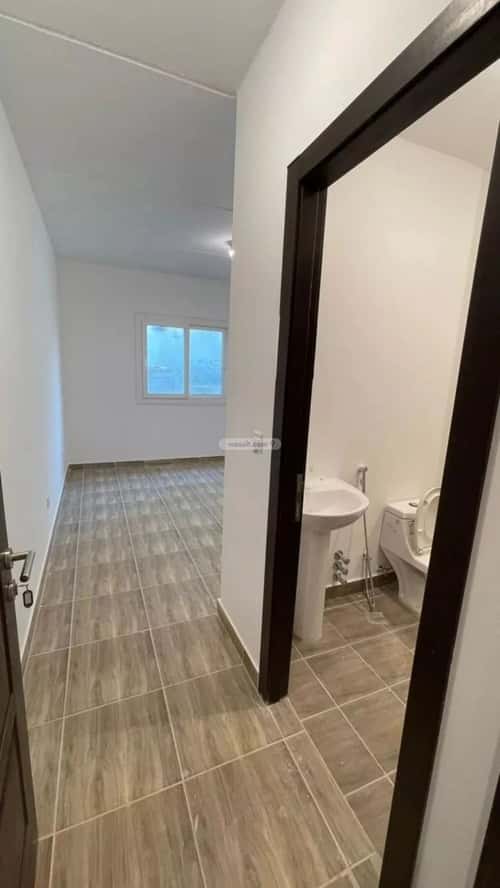 فيلا 312 متر مربع شمالية شرقية على شارع 15م مطار الملك خالد الدولي، شمال الرياض، الرياض