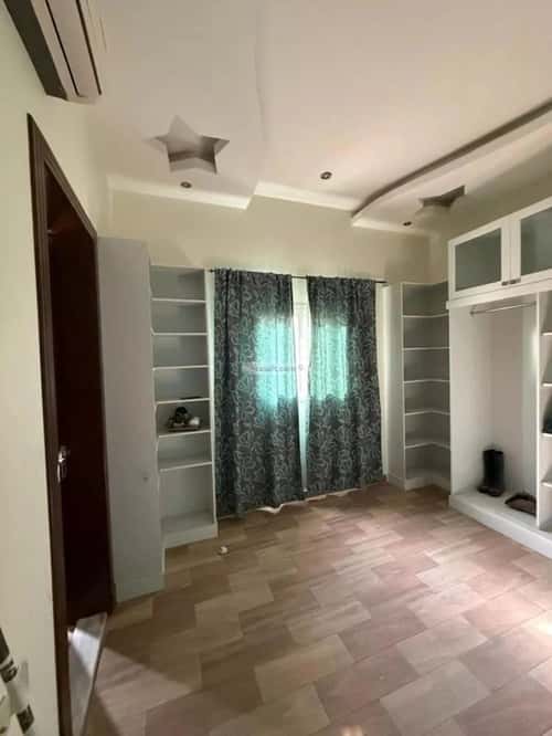 فيلا 546 متر مربع شمالية على شارع 15م الصحافة، شمال الرياض، الرياض