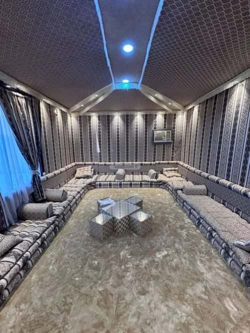 دور 641 متر مربع ب 7 غرف الورود، صامطة