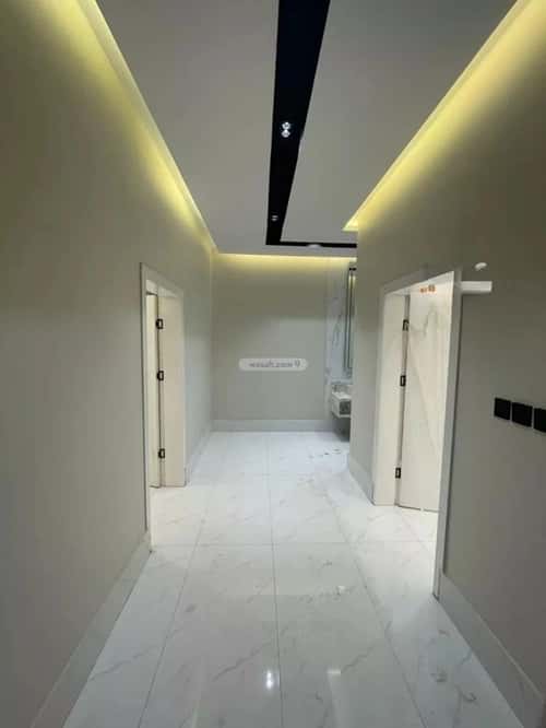 فيلا 640 متر مربع غربية على شارع 30م العزيزية، صامطة