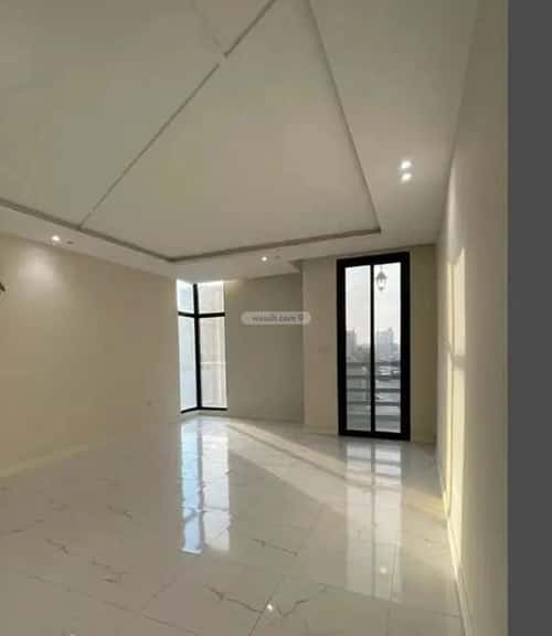 فيلا 312 متر مربع شمالية على شارع 15م الزمرد، شمال جدة، جدة