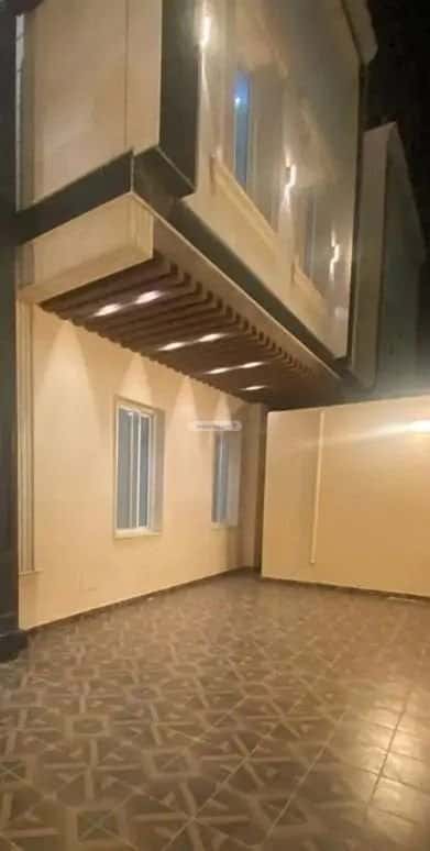 فيلا 275 متر مربع غربية على شارع 15م الياقوت، شمال جدة، جدة