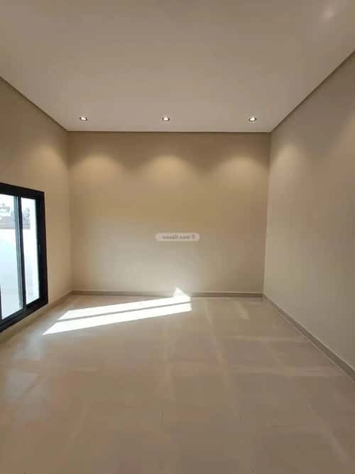 فيلا 310 متر مربع شمالية شرقية على شارع 15م الوفاء، شرق جدة، جدة