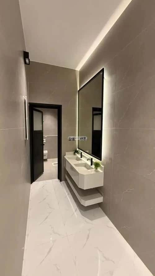 Floor 213 SQM with 7 Bedrooms Haya Nawah, Almuzahimih