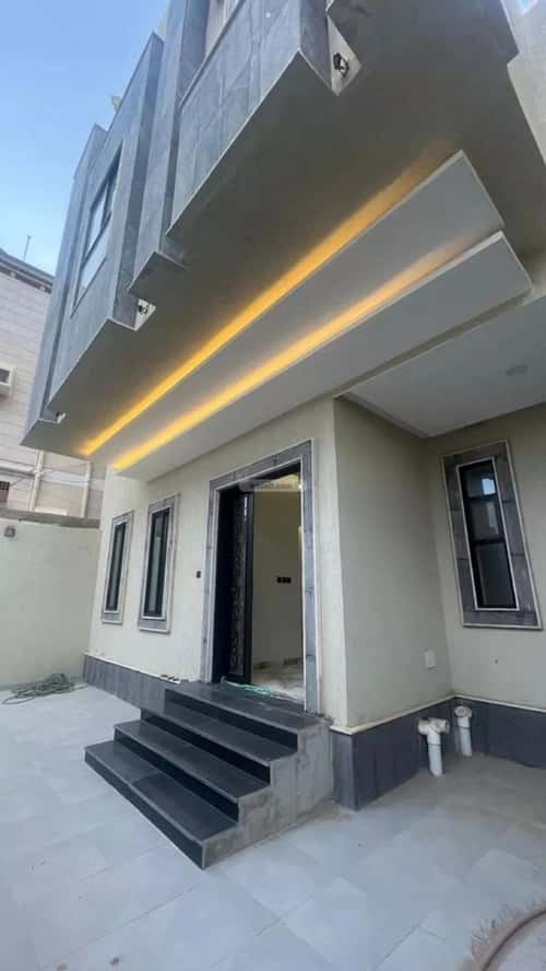 Villa 200 SQM Facing North on 15m Width Street Al Qryenah, South Jeddah, Jeddah