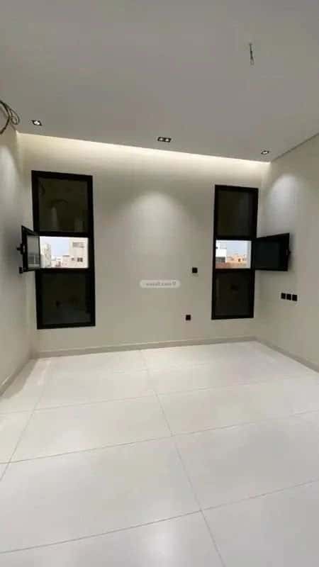 فيلا 200 متر مربع شمالية على شارع 15م اللؤلؤ، شمال جدة، جدة