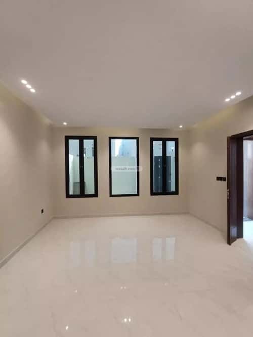 Villa 275 SQM Facing South on 15m Width Street Al Rahmanyah, East Jeddah, Jeddah