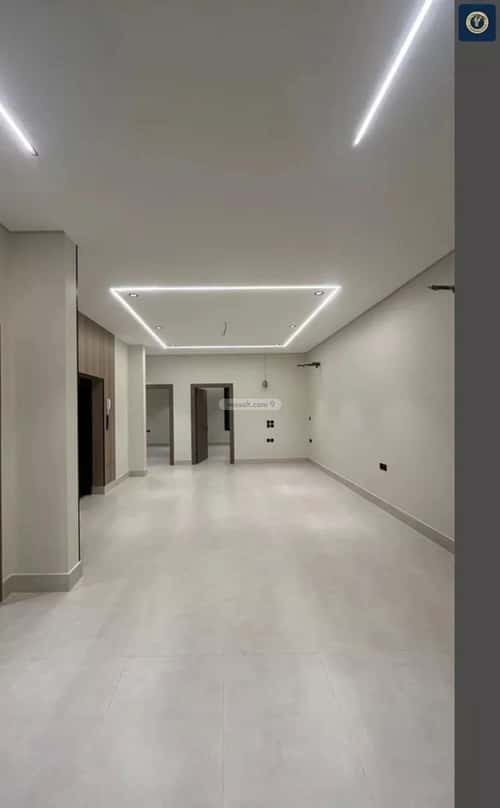 فيلا 271 متر مربع شمالية على شارع 15م الواحة، شرق جدة، جدة