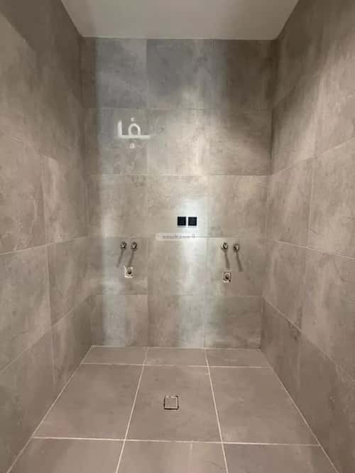 فيلا 312 متر مربع شرقية على شارع 15م الصواري، شمال جدة، جدة