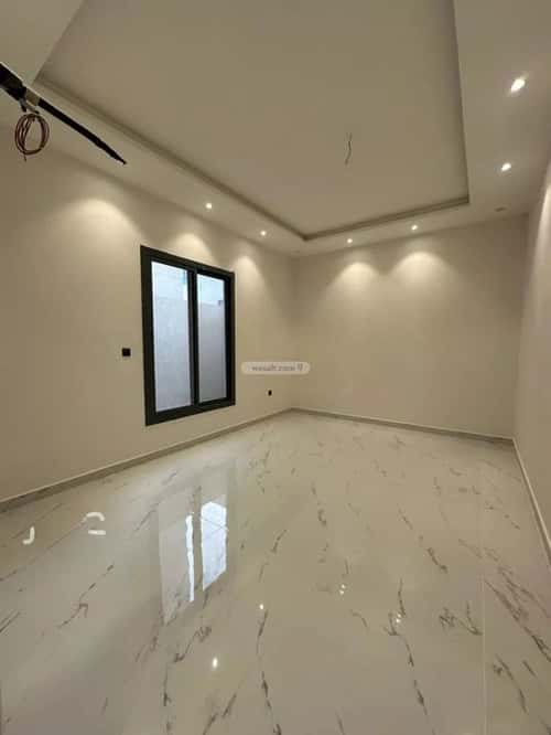 فيلا 367 متر مربع جنوبية على شارع 32م الشراع، شمال جدة، جدة