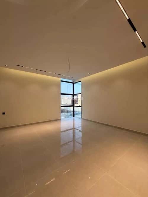 فيلا 435 متر مربع شمالية على شارع 16م الصالحية، شرق جدة، جدة