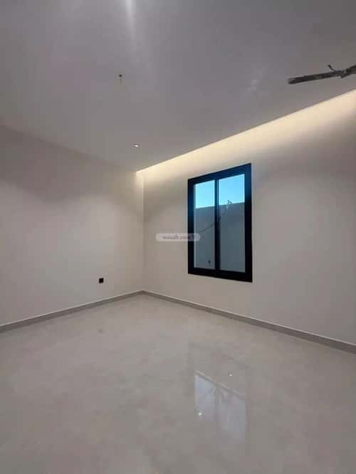 فيلا 312 متر مربع شمالية على شارع 16م البشائر، شرق جدة، جدة