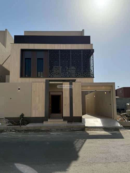 فيلا 322 متر مربع شرقية على شارع 16م الصواري، شمال جدة، جدة