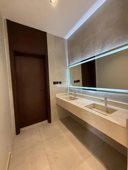 فيلا 271 متر مربع شمالية على شارع 16م الشراع، شمال جدة، جدة