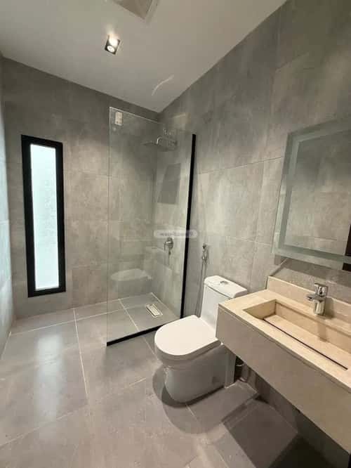 فيلا 312 متر مربع شرقية على شارع 15م الصواري، شمال جدة، جدة