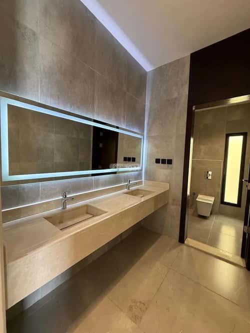 فيلا 312 متر مربع شرقية على شارع 15م الصواري، شمال جدة، جدة