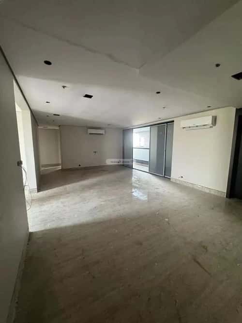 Apartment with 5 Bedrooms King Fahad Dist, Aldammam