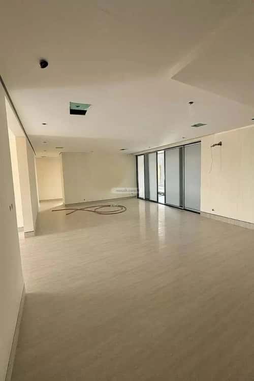 Apartment with 5 Bedrooms King Fahad Dist, Aldammam