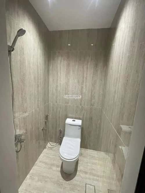 Apartment with 5 Bedrooms King Fahad Dist, Aldammam