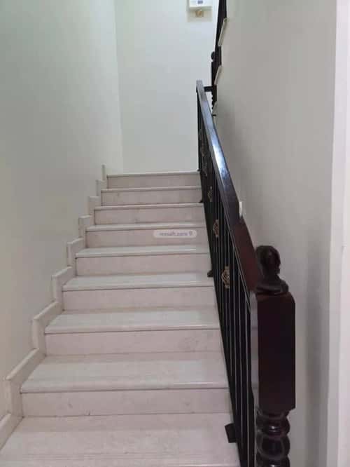 فيلا 448 متر مربع شرقية على شارع 15م جلمودة، مدينه الجبيل الصناعيه