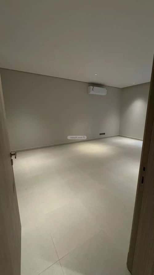 4 bedroom floor in Al Aridh