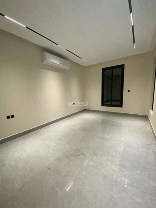 Villa 300 SQM Facing East with 5 Bedrooms Al-Mahdiyah, West Riyadh, Riyadh