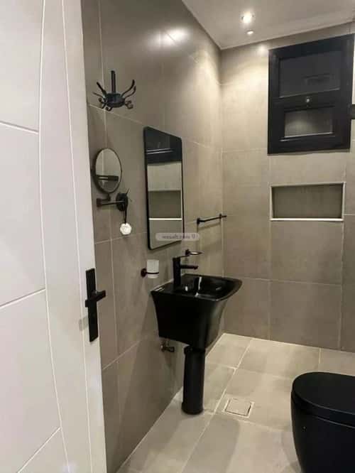 شقة 4 غرف في الملقا