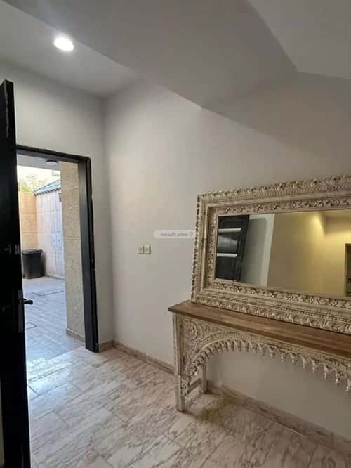 Floor 300 SQM with 5 Bedrooms Al-Malqa, North Riyadh, Riyadh