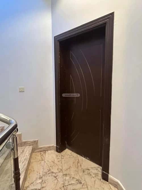 Floor 300 SQM with 5 Bedrooms Al-Malqa, North Riyadh, Riyadh