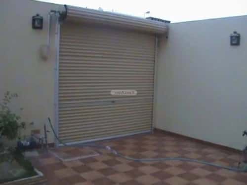 فيلا 375 متر مربع شرقية على شارع 20م الوادي، شمال الرياض، الرياض