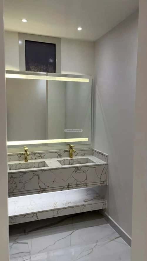 فيلا 335 متر مربع واجهة شمالية ب 8 غرف العارض، شمال الرياض، الرياض