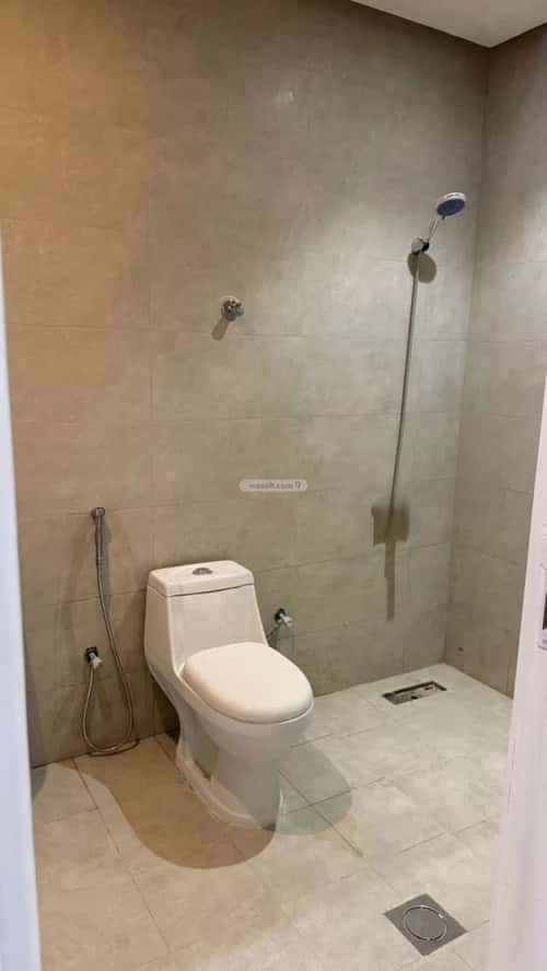 Floor 651 SQM with 4 Bedrooms Al-Yasmeen, North Riyadh, Riyadh