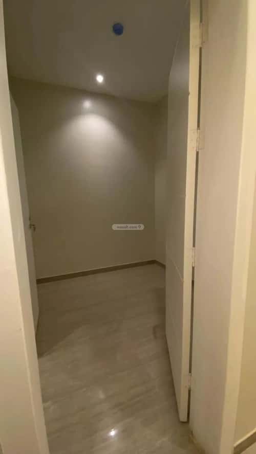 Apartment with 3 Bedrooms Al-Muanisiyah, East Riyadh, Riyadh