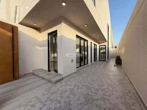 4 bedroom villa in Al Aridh
