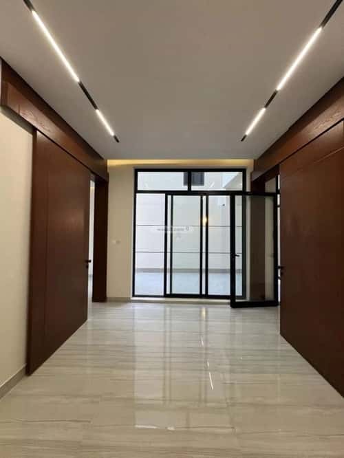 فيلا 210 متر مربع شمالية على شارع 15م النرجس، شمال الرياض، الرياض