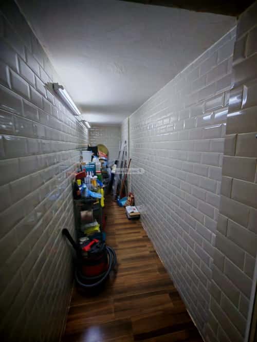 فيلا 450 متر مربع شمالية على شارع 18م المونسية، شرق الرياض، الرياض