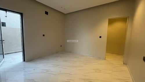 فيلا 730 متر مربع جنوبية على شارع 16م الشعلة، الدمام