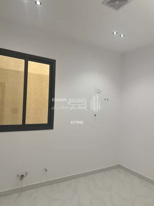 4 bedroom floor in Al Rimal