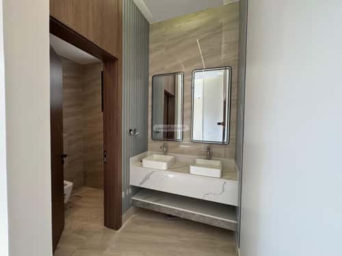 فيلا 260 متر مربع جنوبية على شارع 15م الرمال، شرق الرياض، الرياض