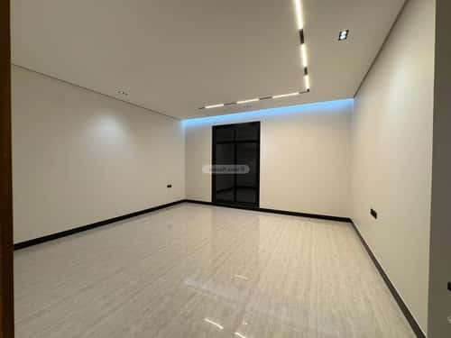 Villa 312 SQM with 1 Apartment Facing North Ar-Rimal, East Riyadh, Riyadh