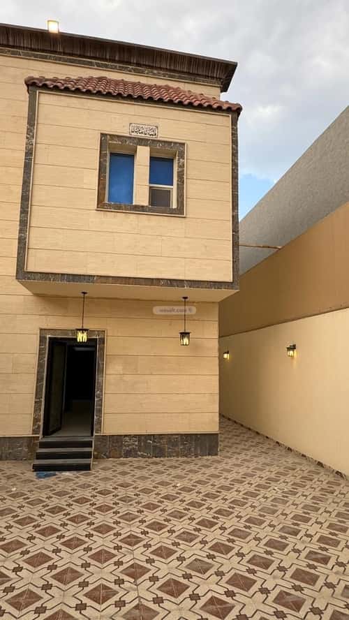 فيلا 350 متر مربع جنوبية على شارع 20م اللؤلؤ، الخبر