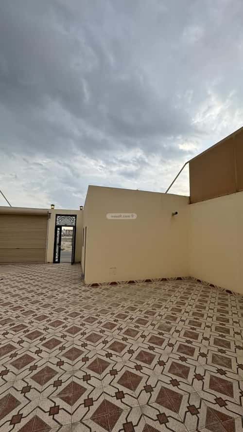 Villa 350 SQM Facing South on 20m Width Street Al Lo'A Lo'A, Khobar